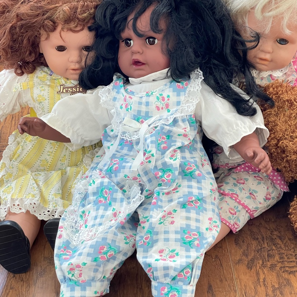 Jessie collection Floral Blue Outfit Doll with Black Hair